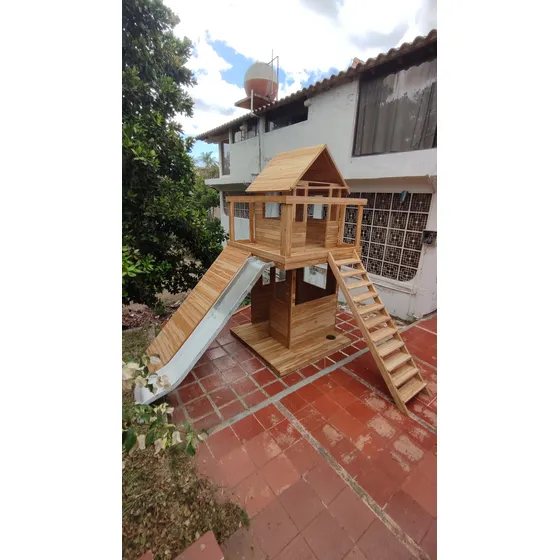 Casa De Juego En Madera Para Niños, Inmunizada E Impermeable