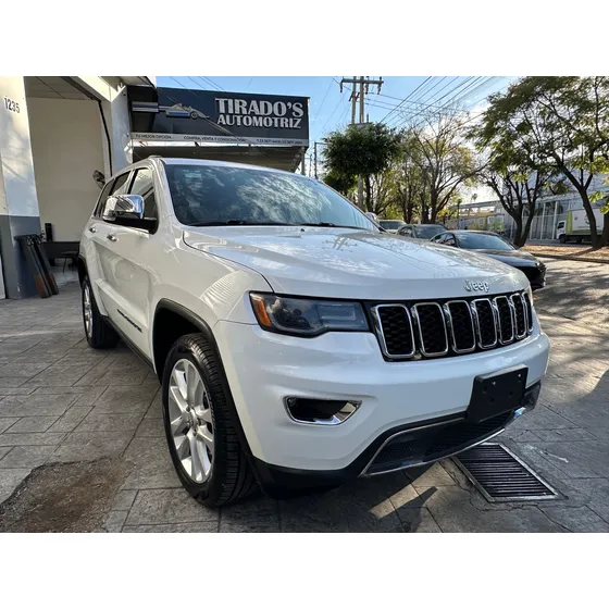 Jeep Grand Cherokee 5.7 Limited Lujo 4x4 At