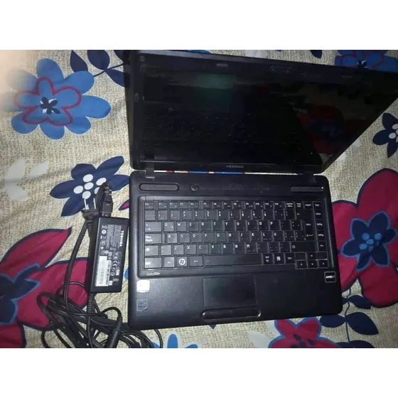 Pantalla Led 14 Toshiba Satellite C645