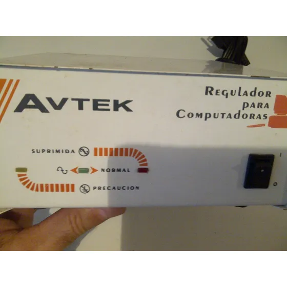 Regulador De Voltaje- Usado