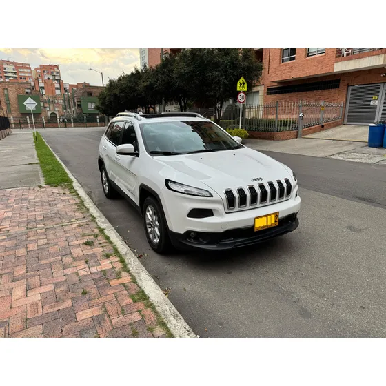 Jeep Cherokee 3.2 Longitude