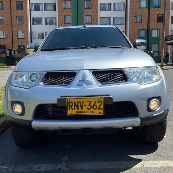Mitsubishi Nativa 2012 3.2l