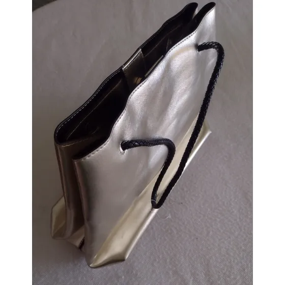 Hermosa Y Elegante Cartera De Dama 100% Cuero Original Mussi