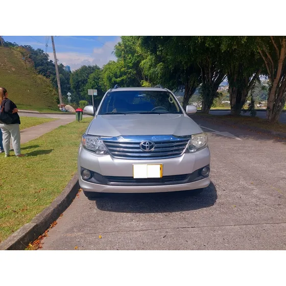 Toyota Fortuner 2.7l 4x4