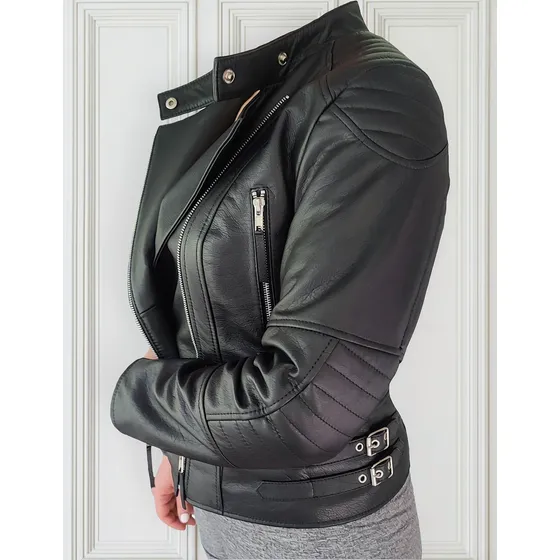 Campera Dama En Cuero Genuino  Motoquera