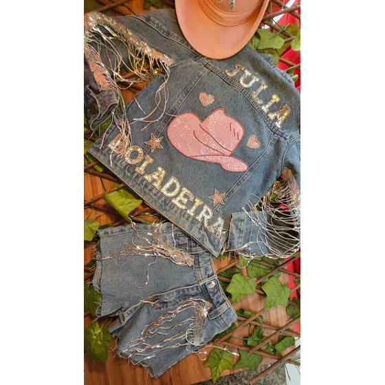 Conjunto Boiadeira Rosa Sem Chapéu
