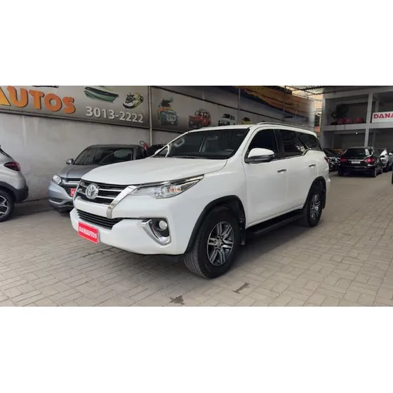 Toyota Sw4 2.7 Srv 7 Lugares 4x2 16v Flex 4p Automático