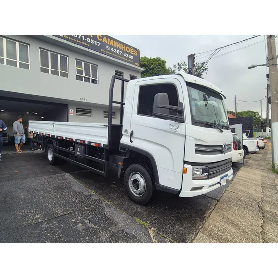 Vw 11180 2023 Delivery Baixo Km Carroceria 3/4 Ñ Accelo 9170