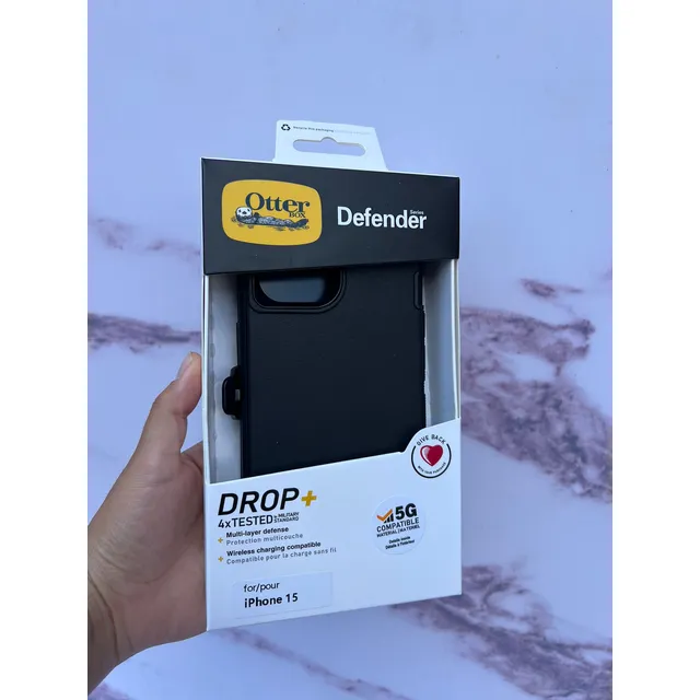 Estuche Protector Reforzado Otterbox Defender iPhone 15