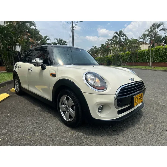 Mini Cooper 1.5 F55 Pepper