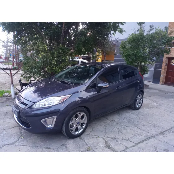 Ford Fiesta Kinetic 1.6 Titanium 120cv
