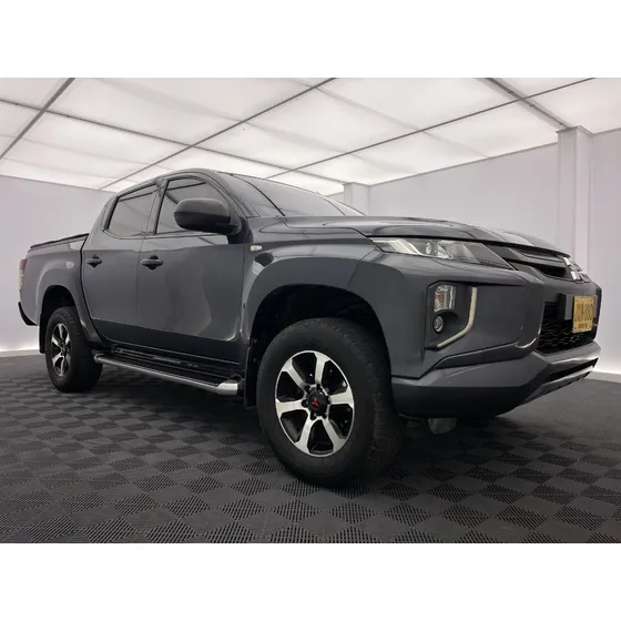 Mitsubishi L200 2.5i Glx Mt