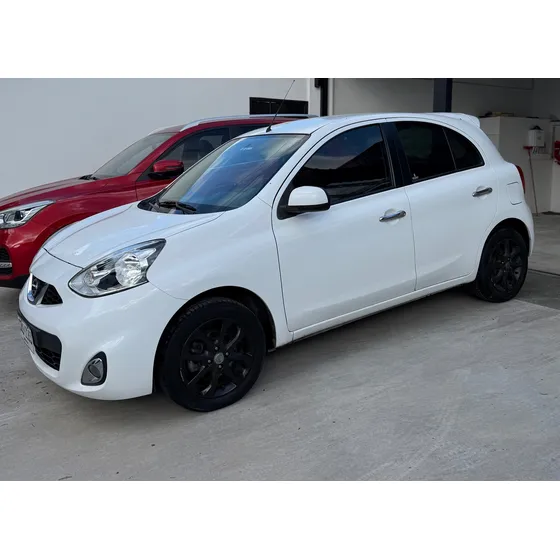 Nissan March Extra Full Mt