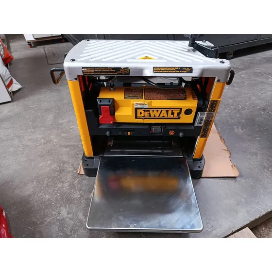 Cepillo De Banco 12.5''  110v Dewalt Dw734