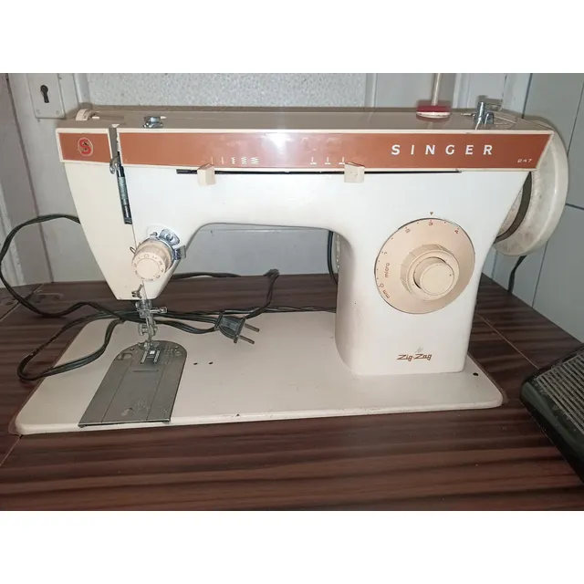 Máquina De Coser Singer 247 Zig Zag
