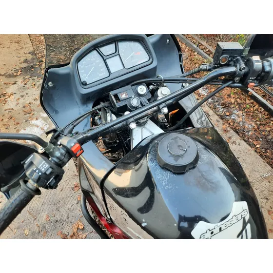 Honda Transalp Rallie Touring 1996 Titular