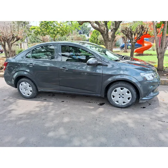 Chevrolet Sonic 1.6 Ls Mt