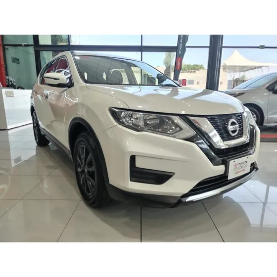 Nissan X-trail 2.5 Sense 2 Filas Cvt