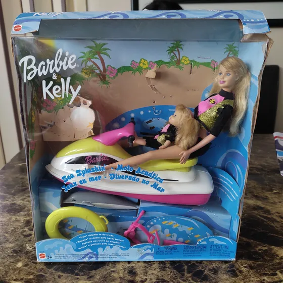Barbie & Kelly Diversión En El Mar Con Su Moto De Agua