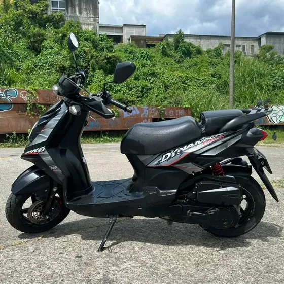 Motocicleta  Akt  Ak125sc-r Dynamic 2018 Negro