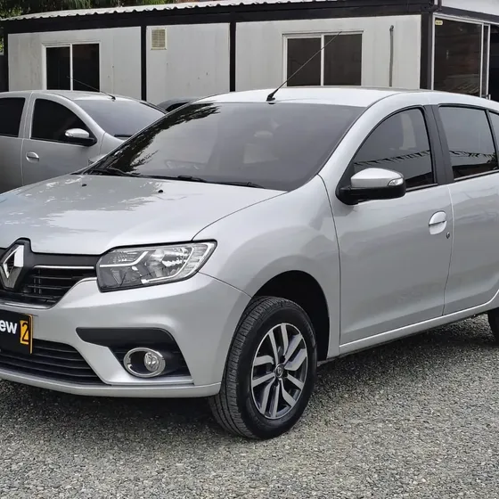 Renault Sandero 1.6 Zen usado en Medellín