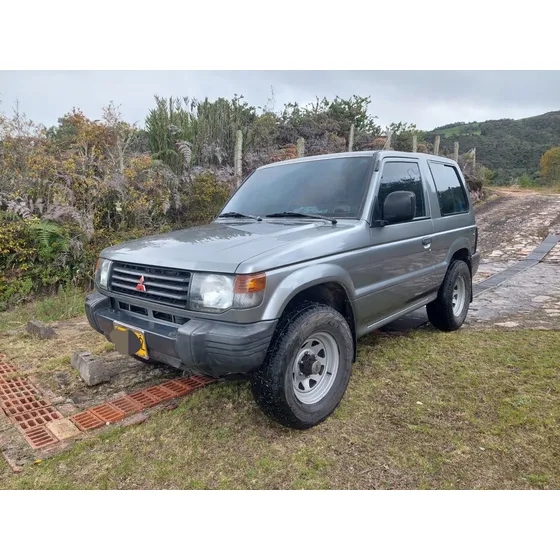 Mitsubishi Montero 2.4 V11