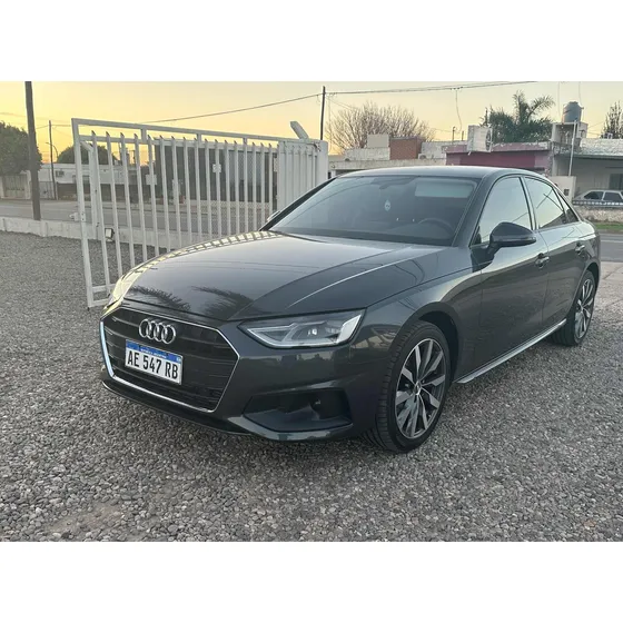 Audi A4 2.0 40 Tfsi Front
