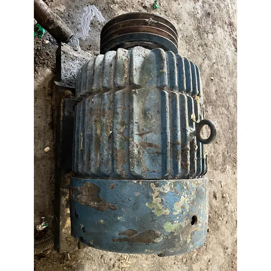 Motor Eléctrico Trifásico General Electric De 15 Hp Usado