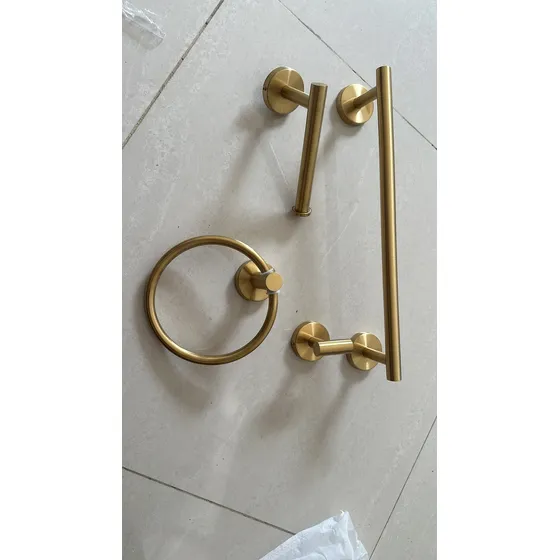 Kit Accesorios De Baño Dorado En Acero Inoxidable