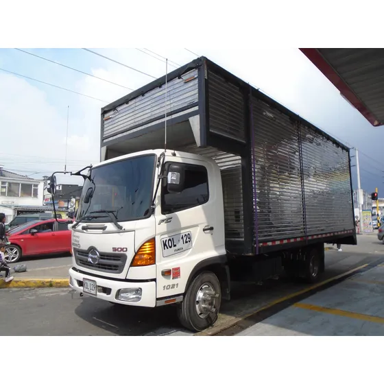 Camión Hino Fc 500 Light