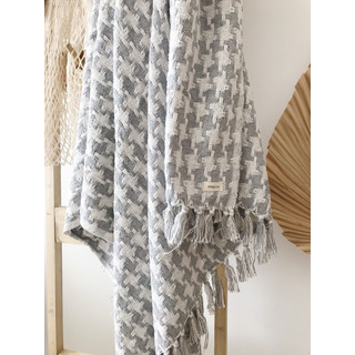 Manta Grecia Gris Y Crudo Con Flecos - 100% ALG 125x150cm Manta Grecia Gris Y Crudo Con Flecos - 100% ALG 125x150cm