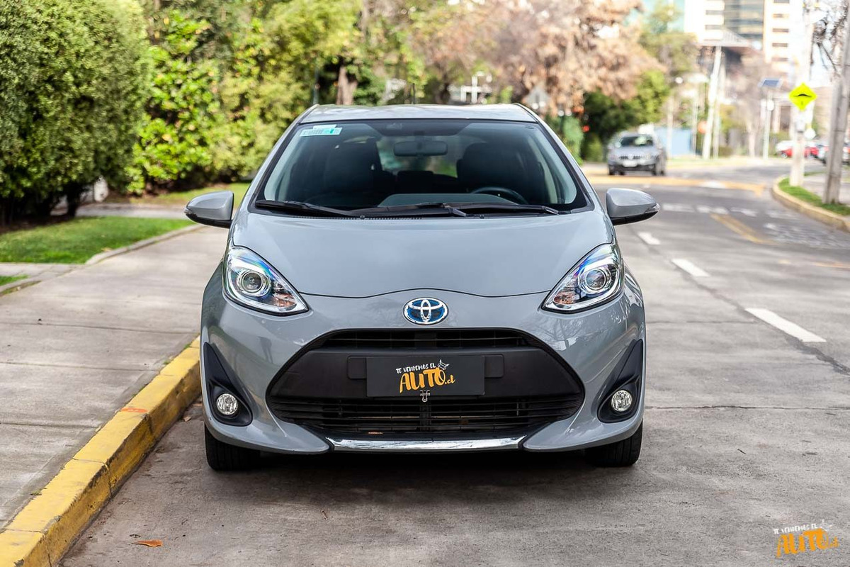 Toyota Prius C 2021