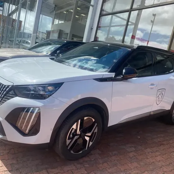 Peugeot 2008 2026 1.2 Gt