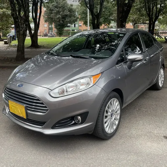 Ford Fiesta 2014 1.6 Titanium At