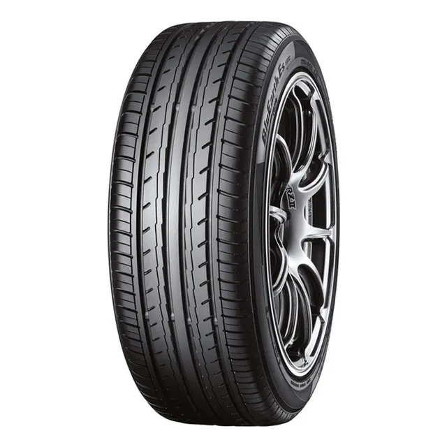 Llanta Yokohama 175/65 R14 82h Bluearth Es32