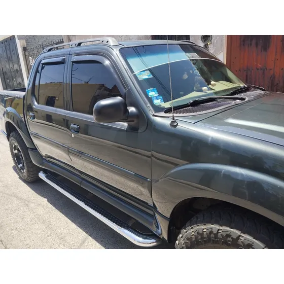 Ford Sport Trac Xlt