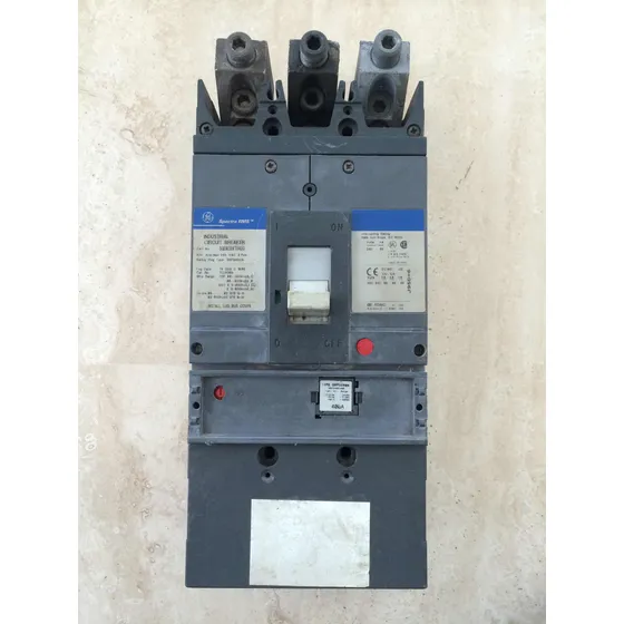 Breaker General Electric 3x400 Amp