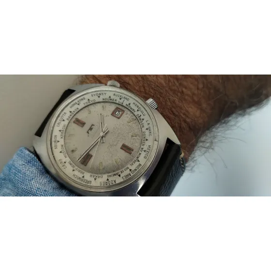 Technos Sky Diver Compressor World Time 200 M S'60 Antigo