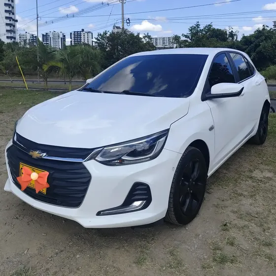 Chevrolet Onix 2021 1.0t Premier Hatch At