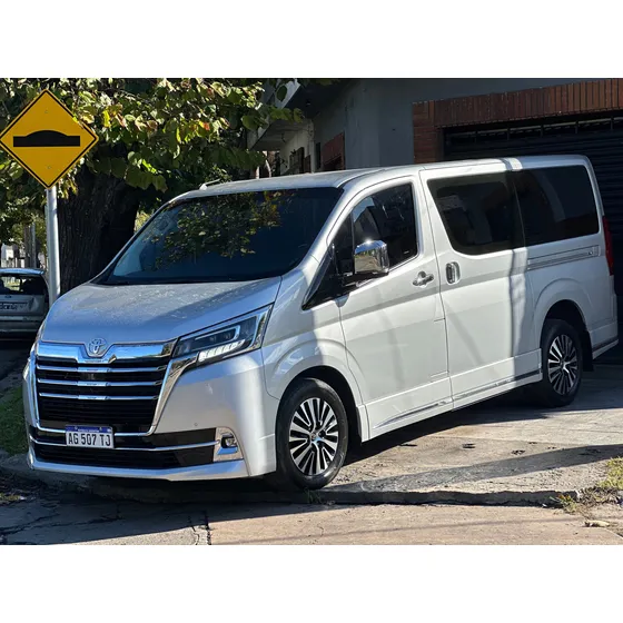 Toyota Hiace 2.8 Tdi Wagon 6at 10a