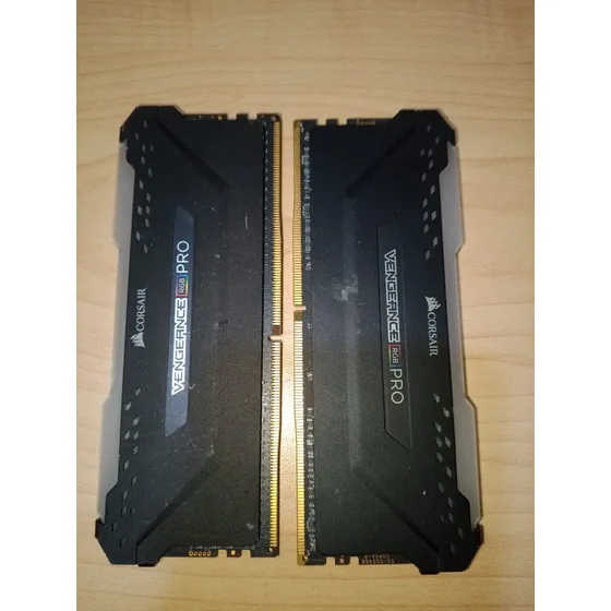 Tarjeta Ram Corsair 16gb (2x8gb) 3.200mhz 1.35v