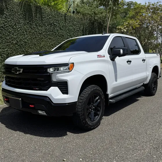 Chevrolet Silverado 2024 5.3 Z71 4x4 At