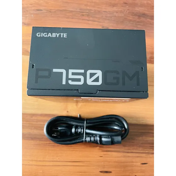 Fuente Gigabyte P750gm 750w Full Modular 80 Plus Gold