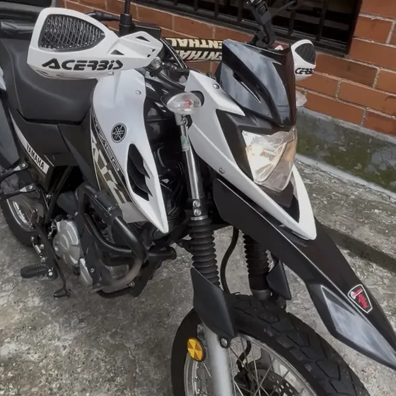Yamaha Xtz 150 Blanca Modelo 2023