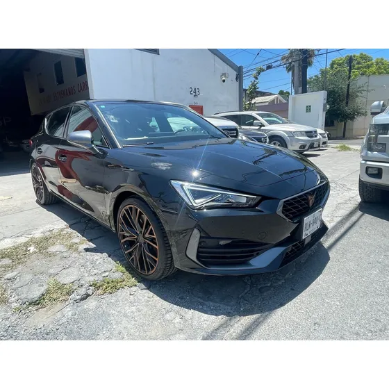 Cupra Leon 2.0 300 At