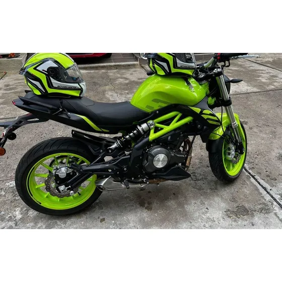 Moto Marca Benelli 302 S Modelo 2023, Con Solo 1700km Nueva