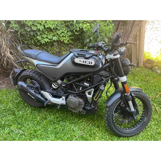 Husqvarna Svartpilen 401