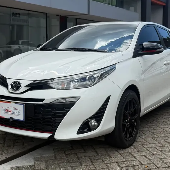 Toyota Yaris 2021 1.5 Sport