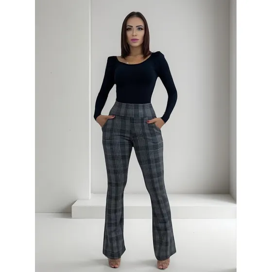 Calça Flare Xadrez Nova Coleção!!!