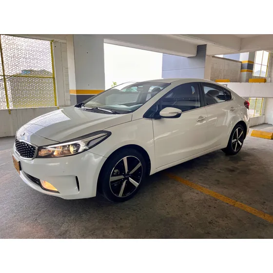 Kia Cerato Pro 1.6l Zenith At